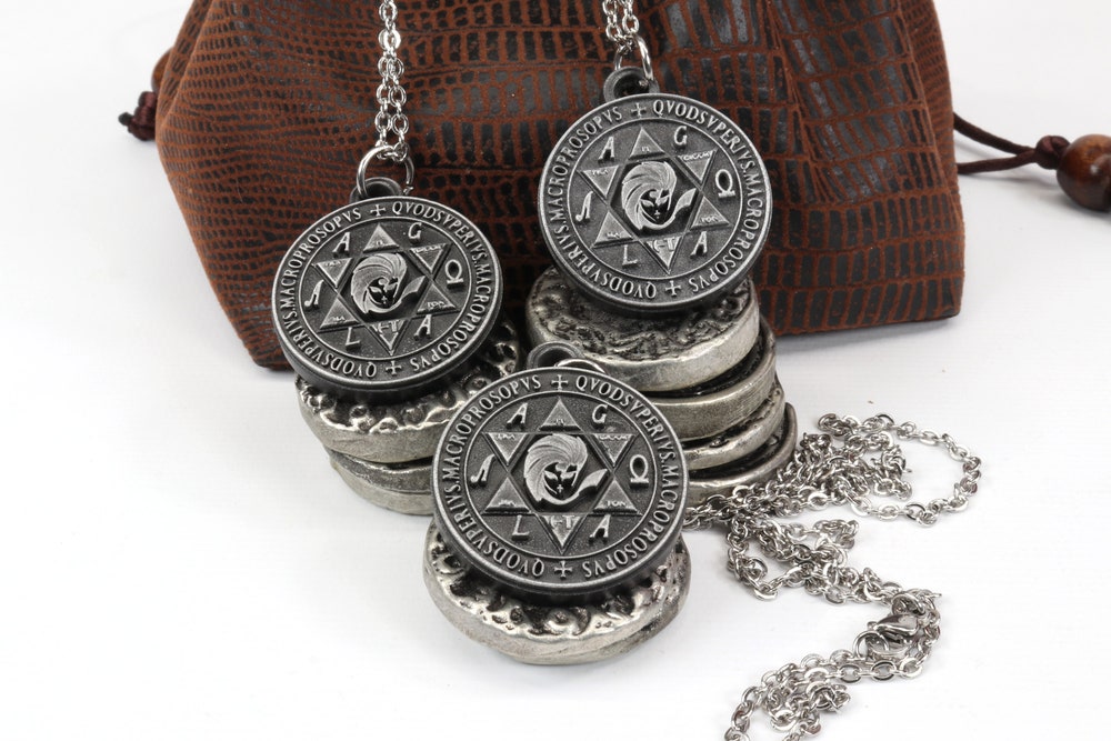 - Shin Megami Tensei Store