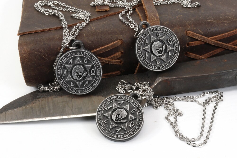 - Shin Megami Tensei Store